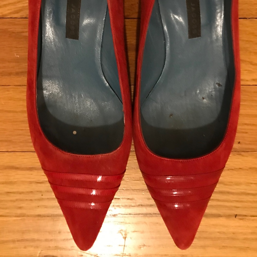 Marc Jacobs red pointy toe suede kitten heel 7.5